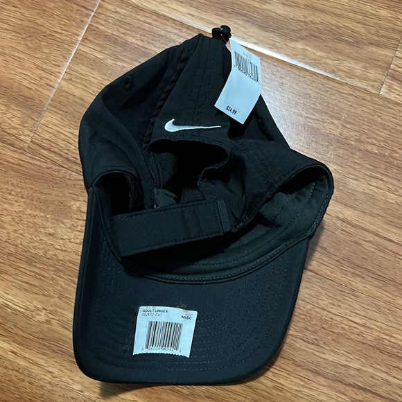 Disneyland mickey mouse nike hat - Picture 2 of 2